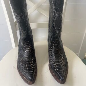 JB Dillon phyton boots, size 9.5B